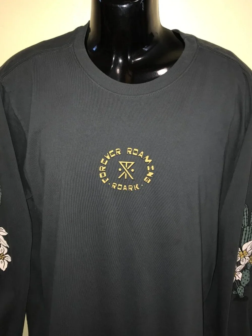 Men's Roark Forever Roaming Jaguar Long Sleeve T-shirt-Garment Dyed-Size: L - Picture 14 of 16